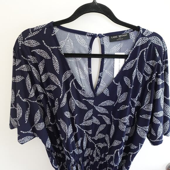 NWT Lane Bryant Perfect Kimono Sleeve V-Neck Jersey Jumpsuit Size 14/16 Leaves - Picture 4 of 16